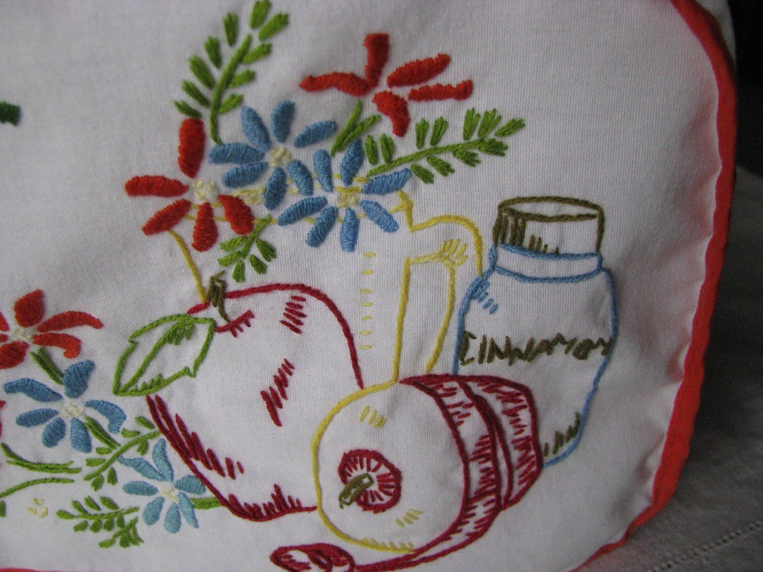 Vintage Embroidered 2 Slice Toaster Cover With Flowers Apples
