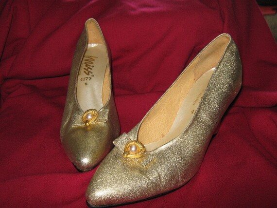 Vintage Gold Shoes Size 8