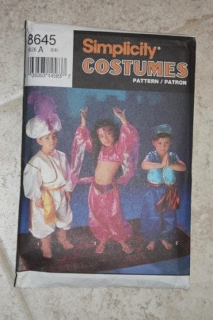 Simplicity Sewing Pattern 3626 - Genie Costume : Toys &amp; Games