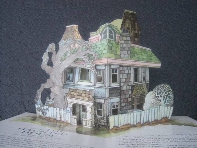 Vintage HAUNTED HOUSE Pop Up Book by Jan Pienkowski 1979 ~ Halloween Vintage HAUNTED HOUSE Pop Up Book by Jan Pienkowski 1979 ~ Halloween