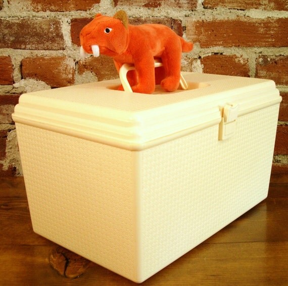 Vintage Sewing Box Extra Large Vanilla Tweed