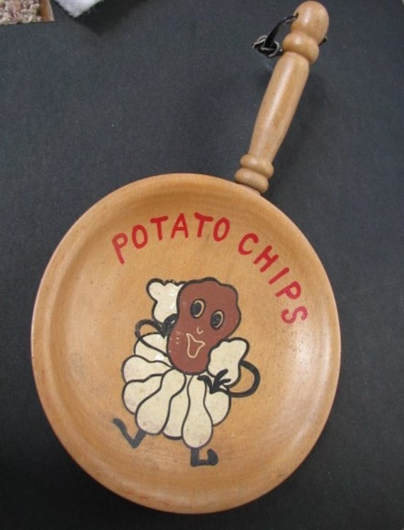 Vintage potato chips wood wall hanging server
