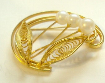 Genuine Pearl Brooch Pin