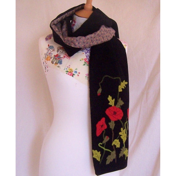 Items similar to Poppies Applique Scarf pdf Pattern on Etsy