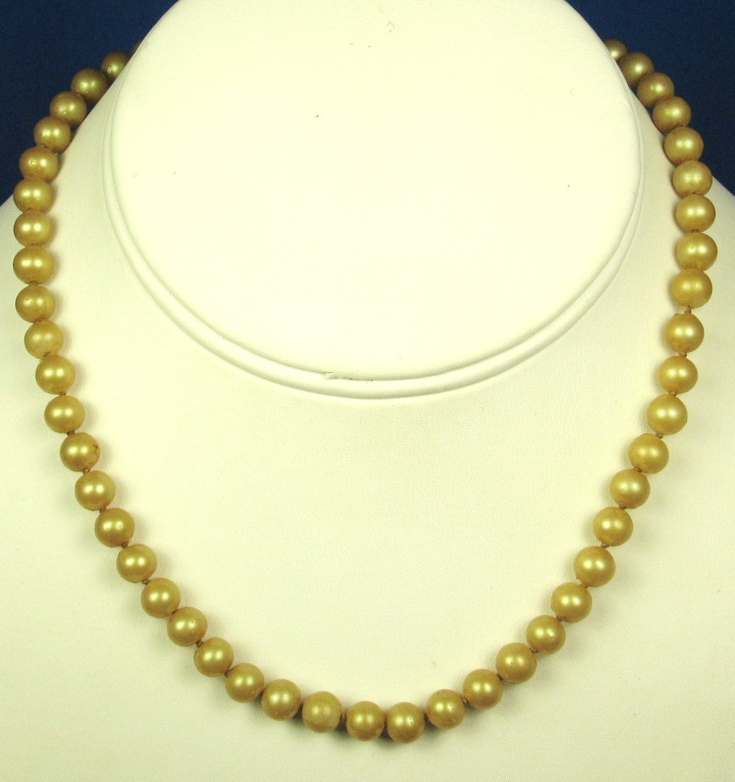 Hand Tied Imitation Pearl Necklace