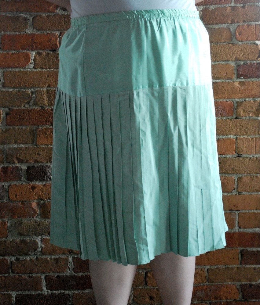 Vintage MINT GREEN Pleated Skirt PLUS SIZE XXL/3X by graybirdme