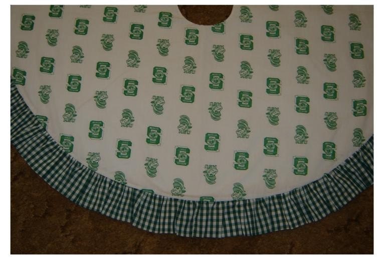 MICHIGAN STATE UNIVERSITY TREE SKIRT FULL SIZE