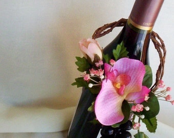 Rustic chic Wedding Centerpieces wine Bottle toppers by AmoreBride