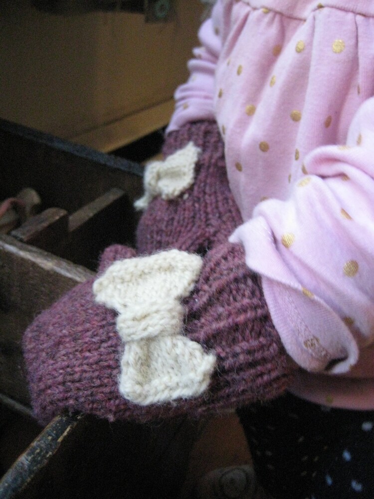 Children's Mittens Toddler Girl 1224 months by sheepishlychic