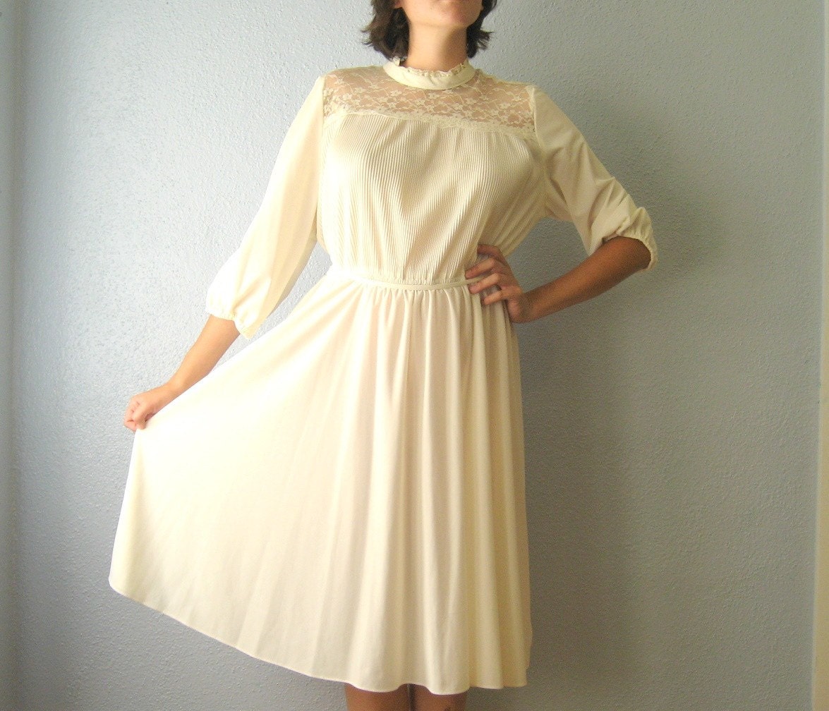 The Karen Carpenter Dress by 1919vintage on Etsy