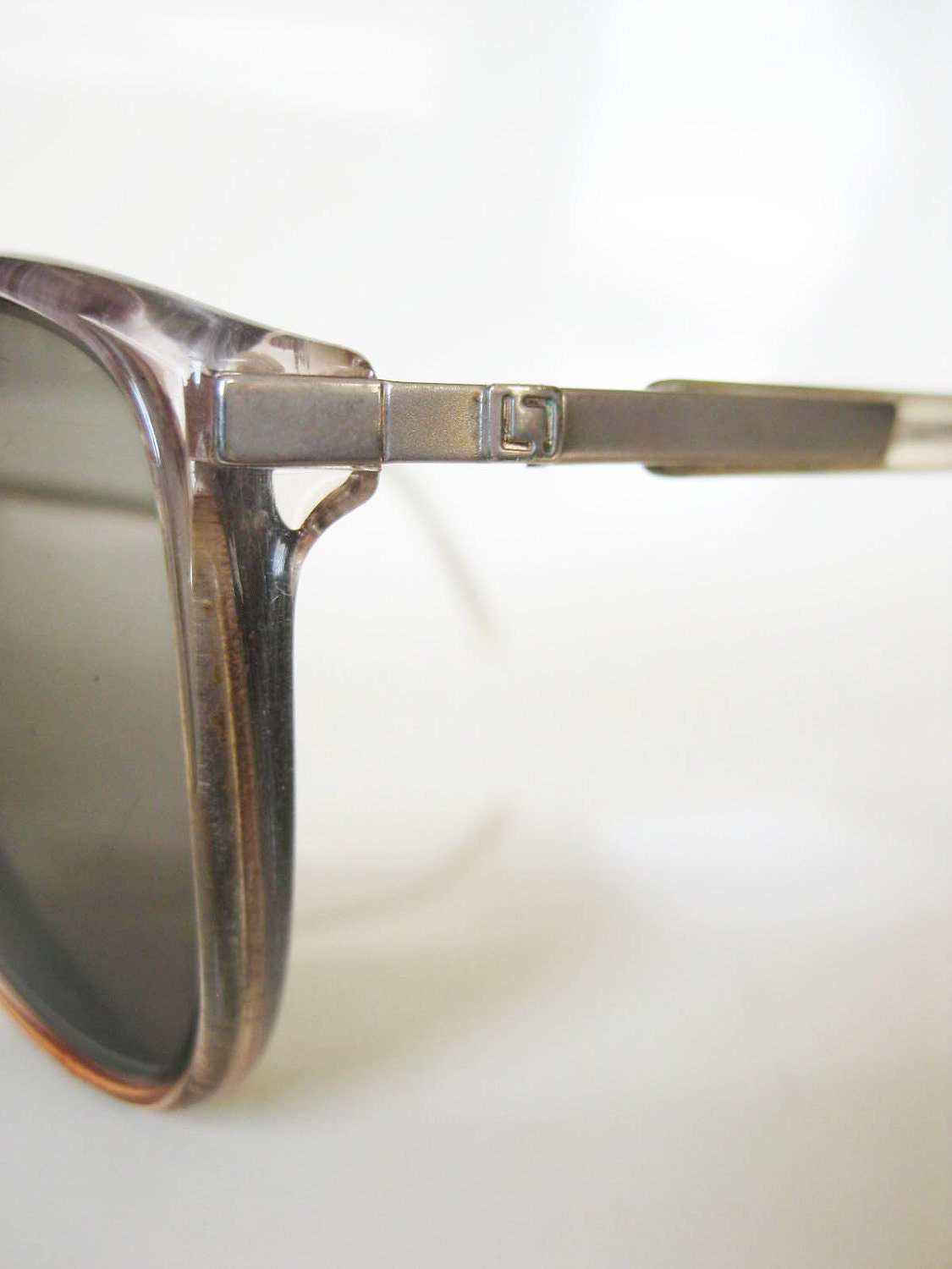 Vintage Unisex Wayfarer 1970s Sunglasses Charcoal Grey Ladies