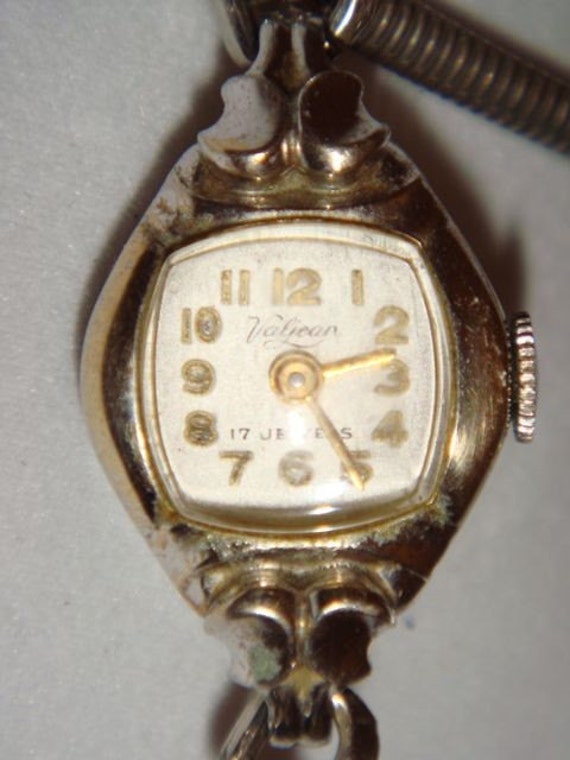 Womens Valjean 10K RGP Bezel Watch by VintageTreasures123 on Etsy