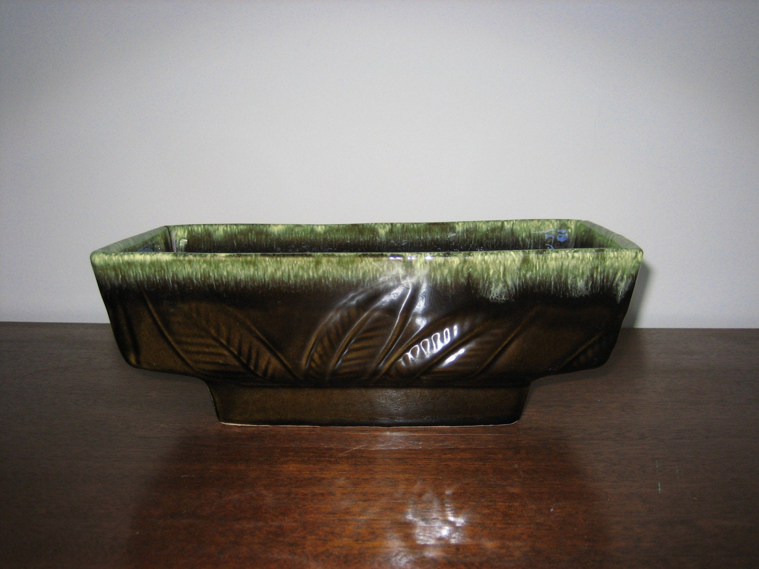 Vintage Hull Pottery Green Drip Leaf Design Planter Marked F78