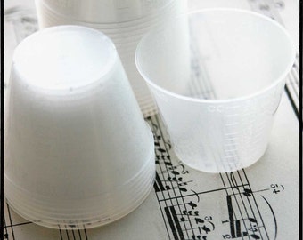 200 Mixing cups for resin, small, plastic, 1 oz, quantity 200. Graduated Measuring cups. Translucent. Mini Dosage cups, medicine cups. (BM)