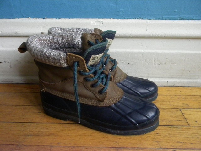 wide width duck boots womens