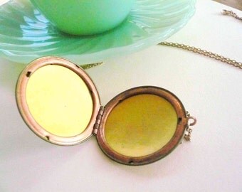 Huge gold locket. Huge locket. Big locket necklace. Vintage locket on new raw brass chain. Large gold locket necklace. Custom length chain.