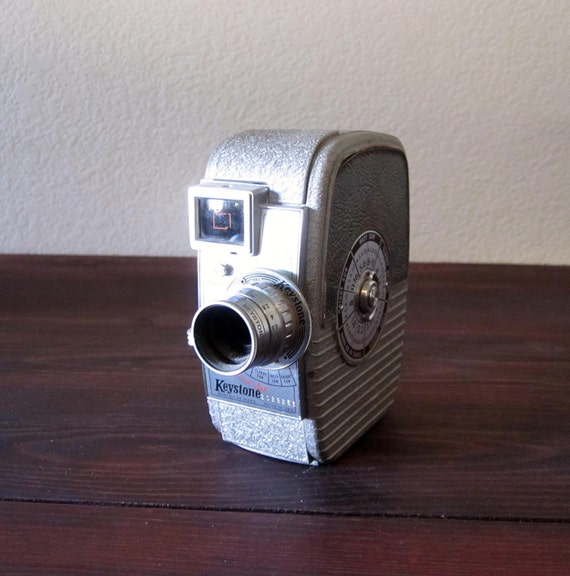 Vintage 1940s Keystone Model K Capri Movie Camera / by MidMod