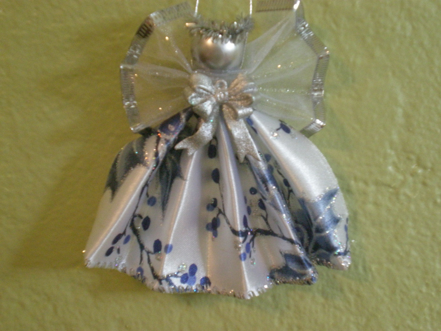 Wired ribbon Angel ornament