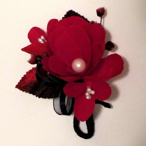 Items similar to Custom Paper PinOn Corsage on Etsy