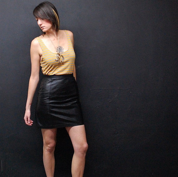 vintage 80s black leather mini skirt