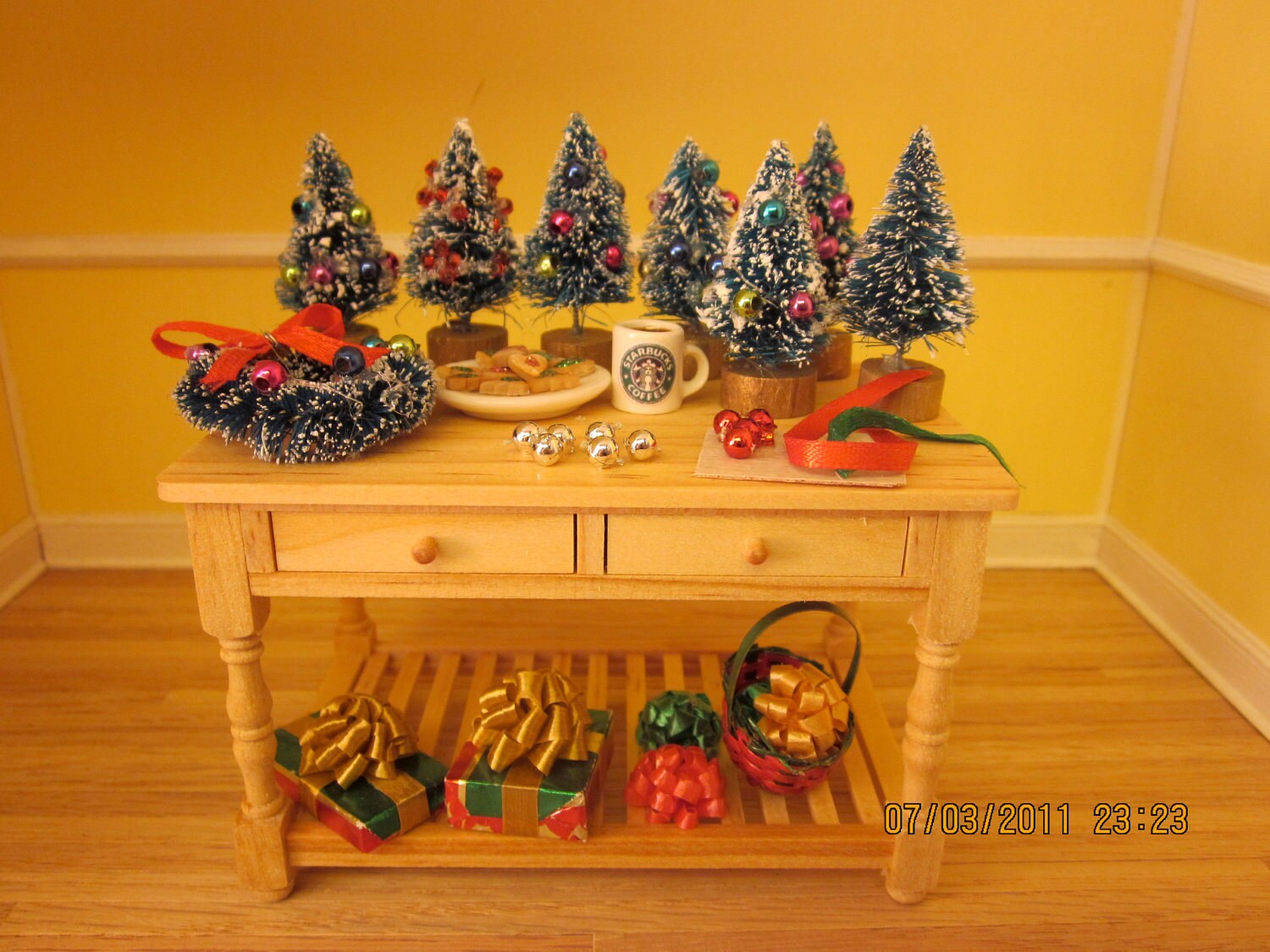 Mini Christmas Tree Table