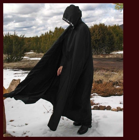 LIGHT WEIGHT BLACK WITCHES CLOAK for RITUAL by RedRavensCauldron