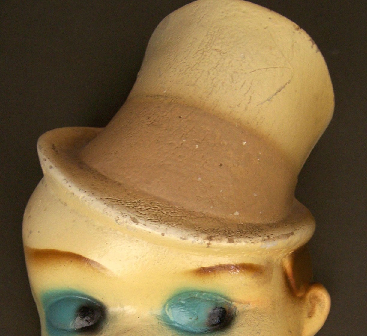 ANTIQUE VINTAGE CHALKWARE STRING HOLDER CHALK BOY LEPRECHAN