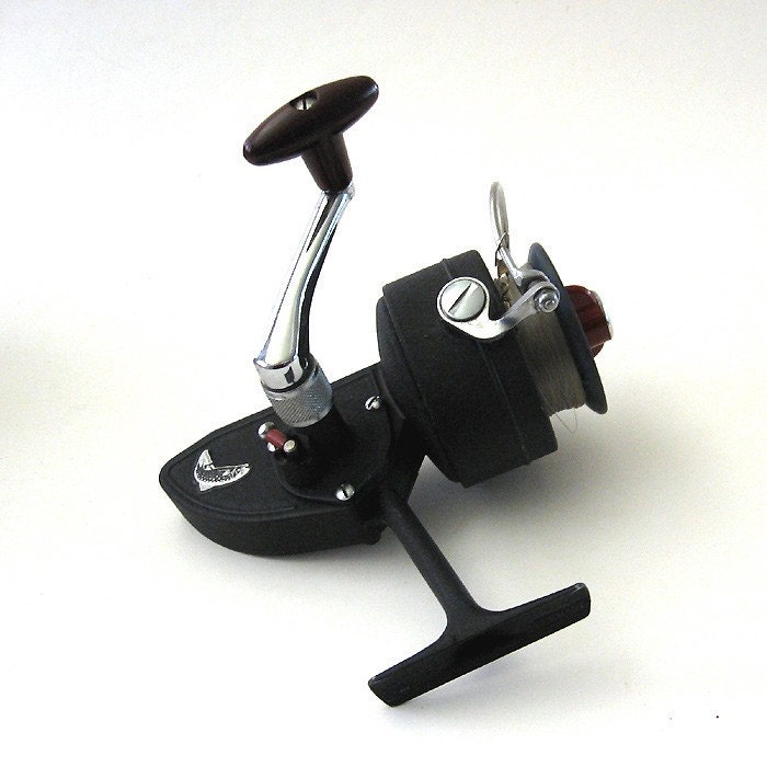 DAM Quick 330 Spinning Fishing Reel Vintage West Germany