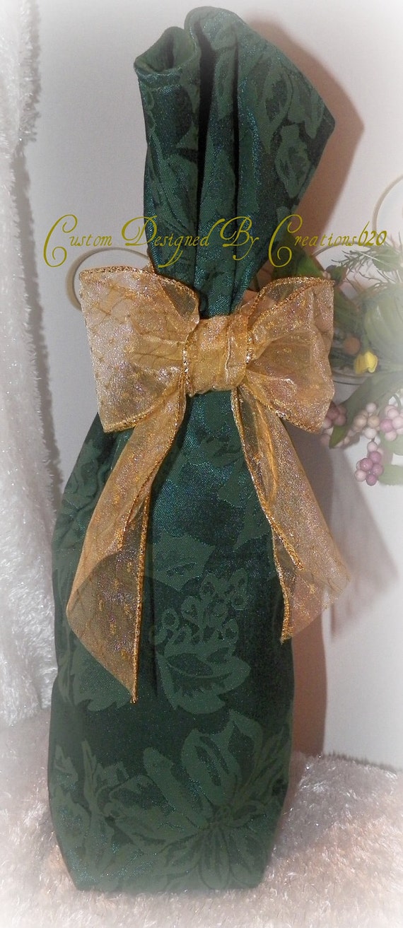 Items similar to Wine Gift Bag Cozy Christmas Print Hunter Green Print