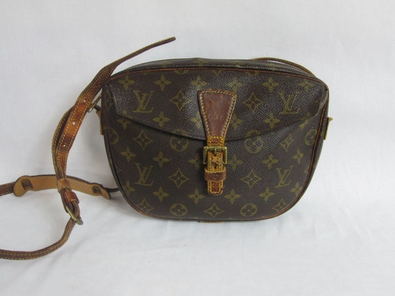 VTG Louis Vuitton bag over shoulder strap leather logo