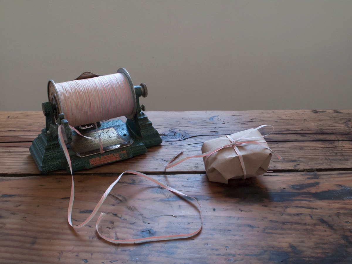 vintage chicago printed string co. ribbon dispenser