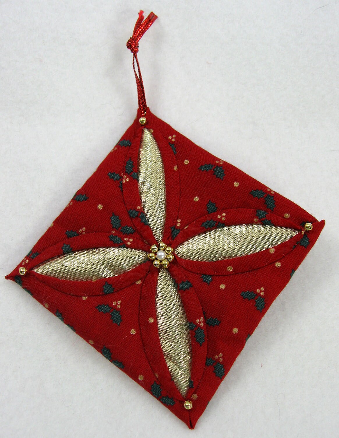 cathedral window quilted christmas ornament 521 cathedral window quilted christmas ornament 521