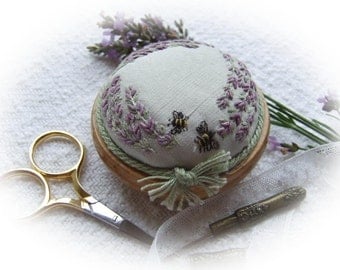 PP4 Lavender and Bees Precious Pincushion Kit (pale green silk) - Full kit