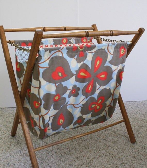 LARGE Knitting Bag Vintage wooden frame Self standing by OwlyBaby