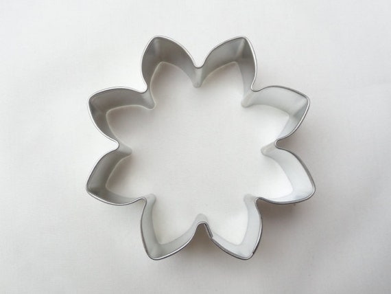 Sunflower Cookie Cutter 3.75 inch by almostnecessities on Etsy