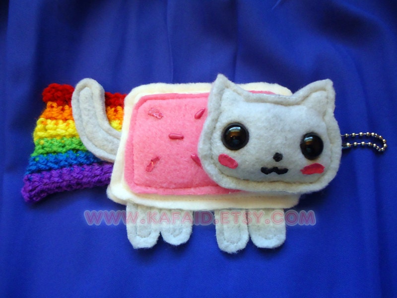 nyan nyan nyanko keychain