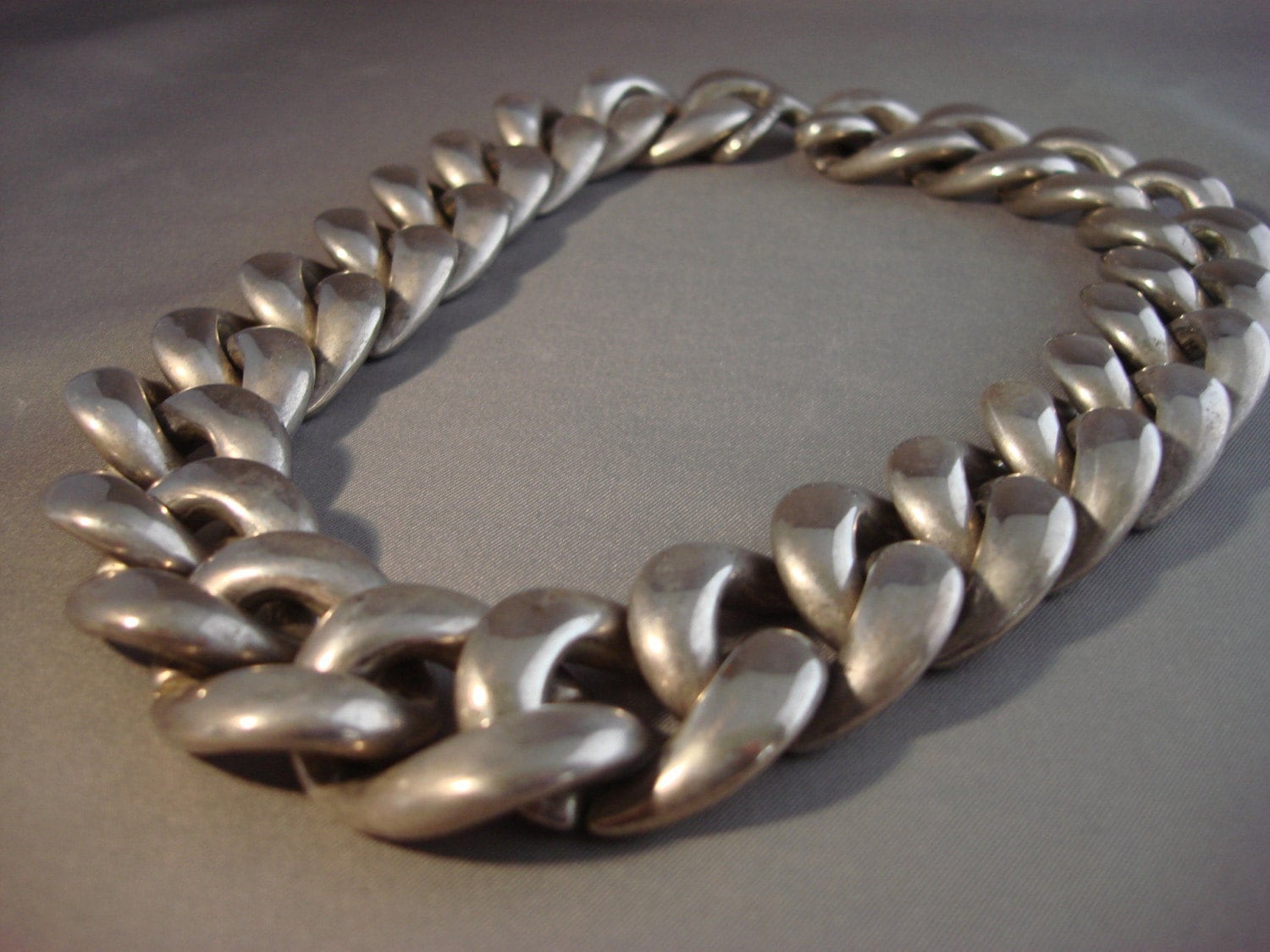 Bijoux Chunky Chain Necklace Pendant Vintage Silver Charms Collar Choker Toggle Fastener 