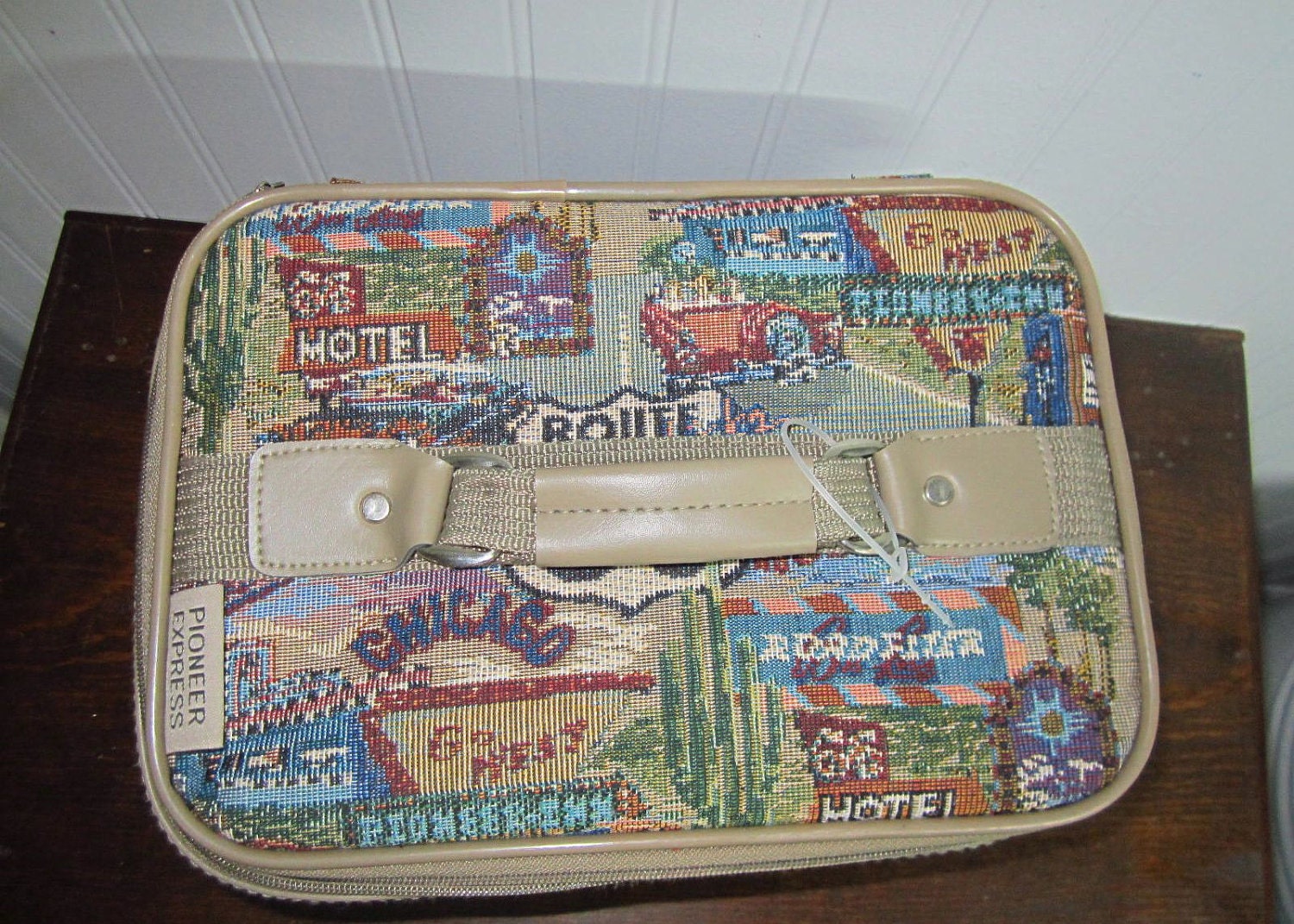 Vintage Train Case/Carry On Bag Route 66 /Pioneer by redposie