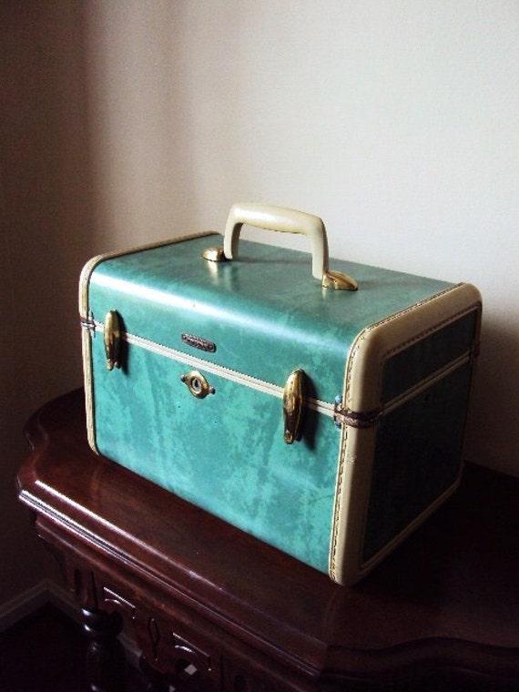 Vintage Samsonite Train Case in Retro Blue