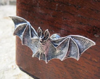 Bat drawer knobs - Cabinet Knobs in Silver Metal (MK120)