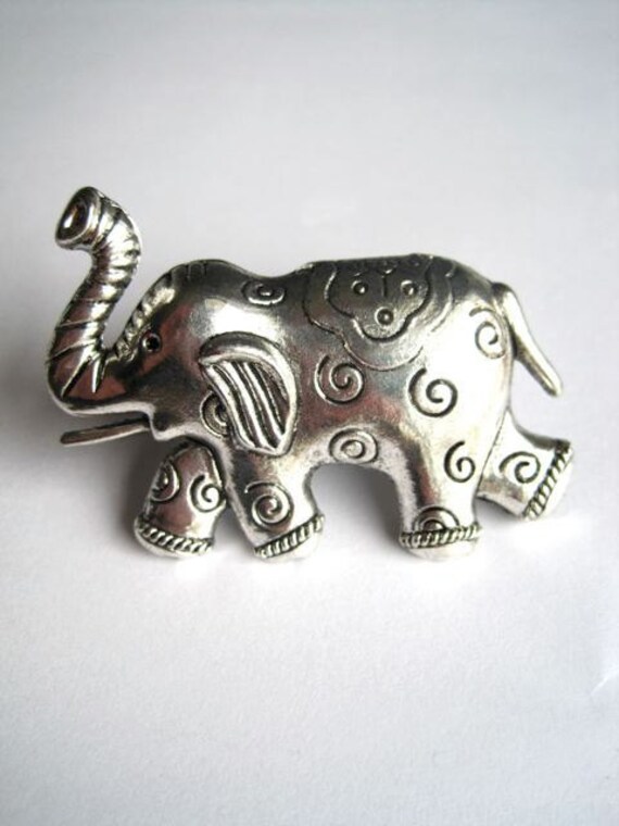 Drawer Knob pull Elephant with swirls in Silver Metal