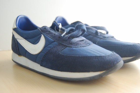 Vintage Nike Sneakers Authentic 80s Trainers Runners by retroEra