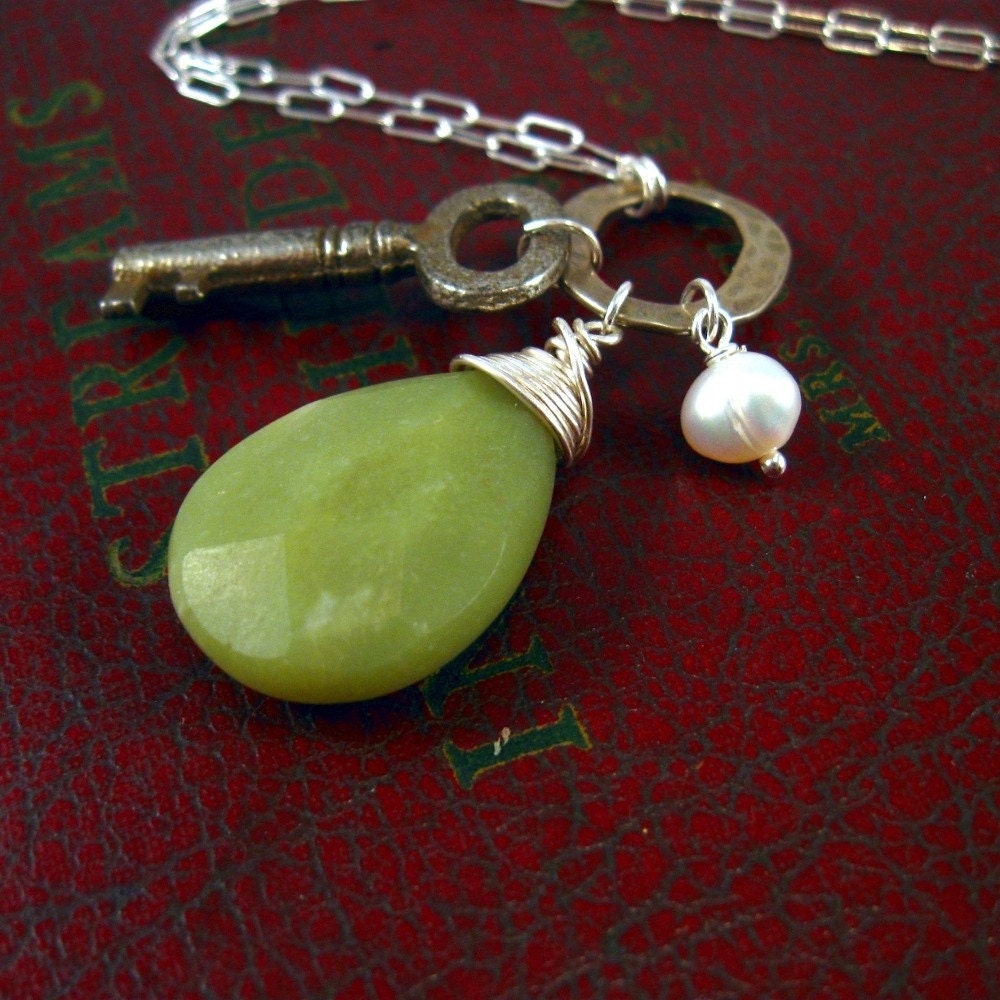 Antique Key Jade Pearl and Sterling Silver NecklaceOn Sale
