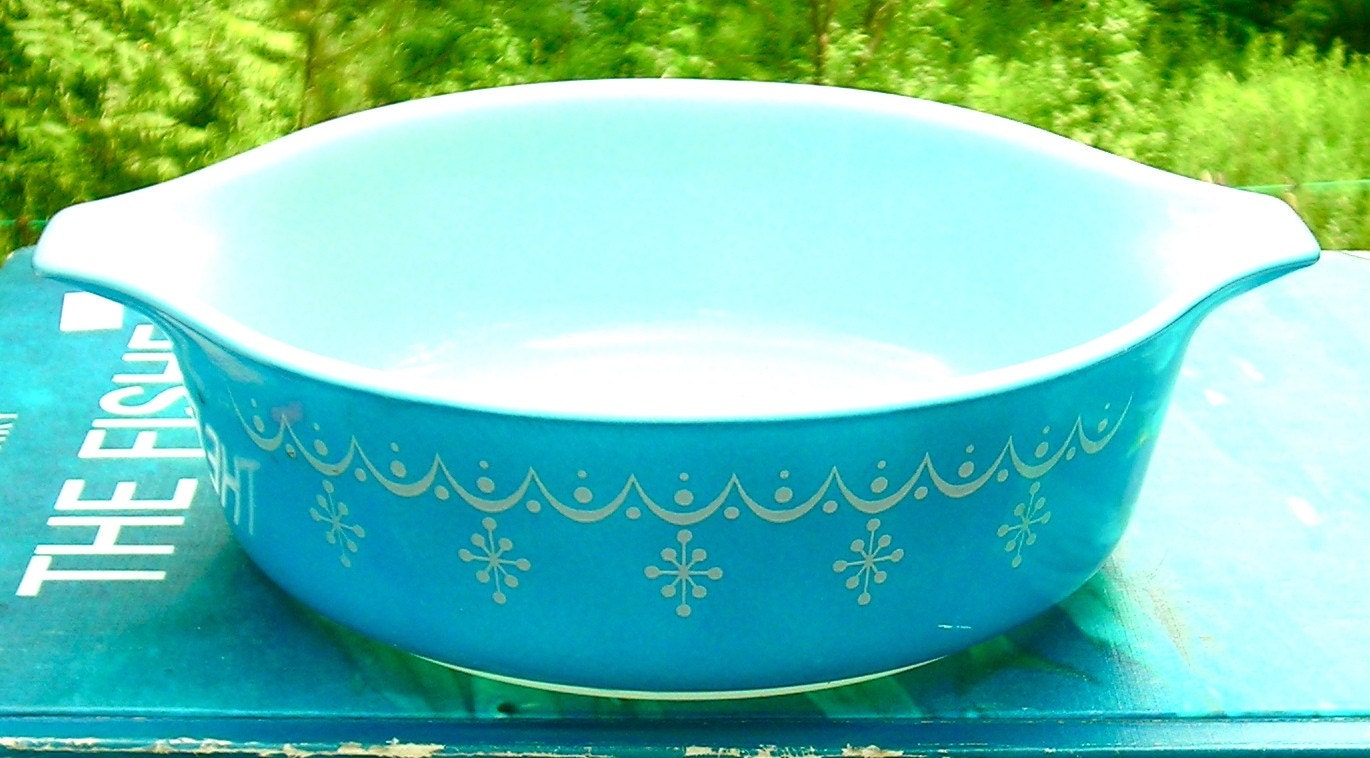 Pyrex Blue Casserole Dish