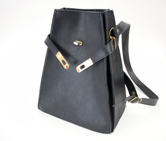 Vintage purse. triangle shape birkin style bag.