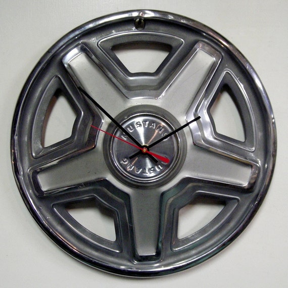 Vintage ford mustang hubcaps #6
