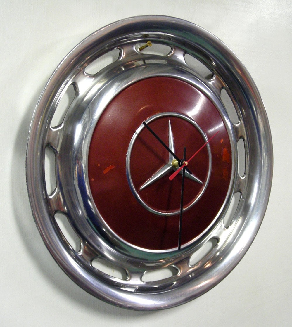Mercedes hubcap clock #2