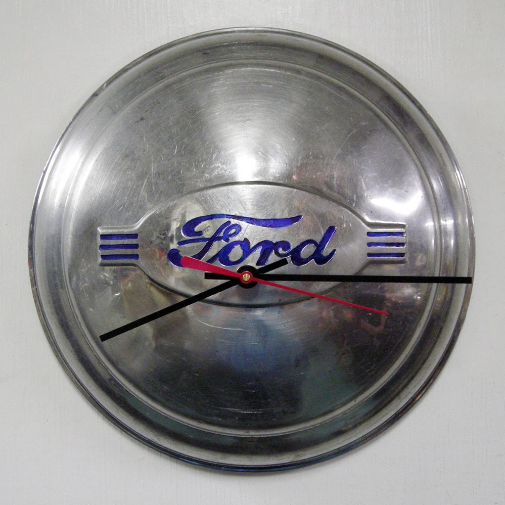 1942 Ford hubcaps #3