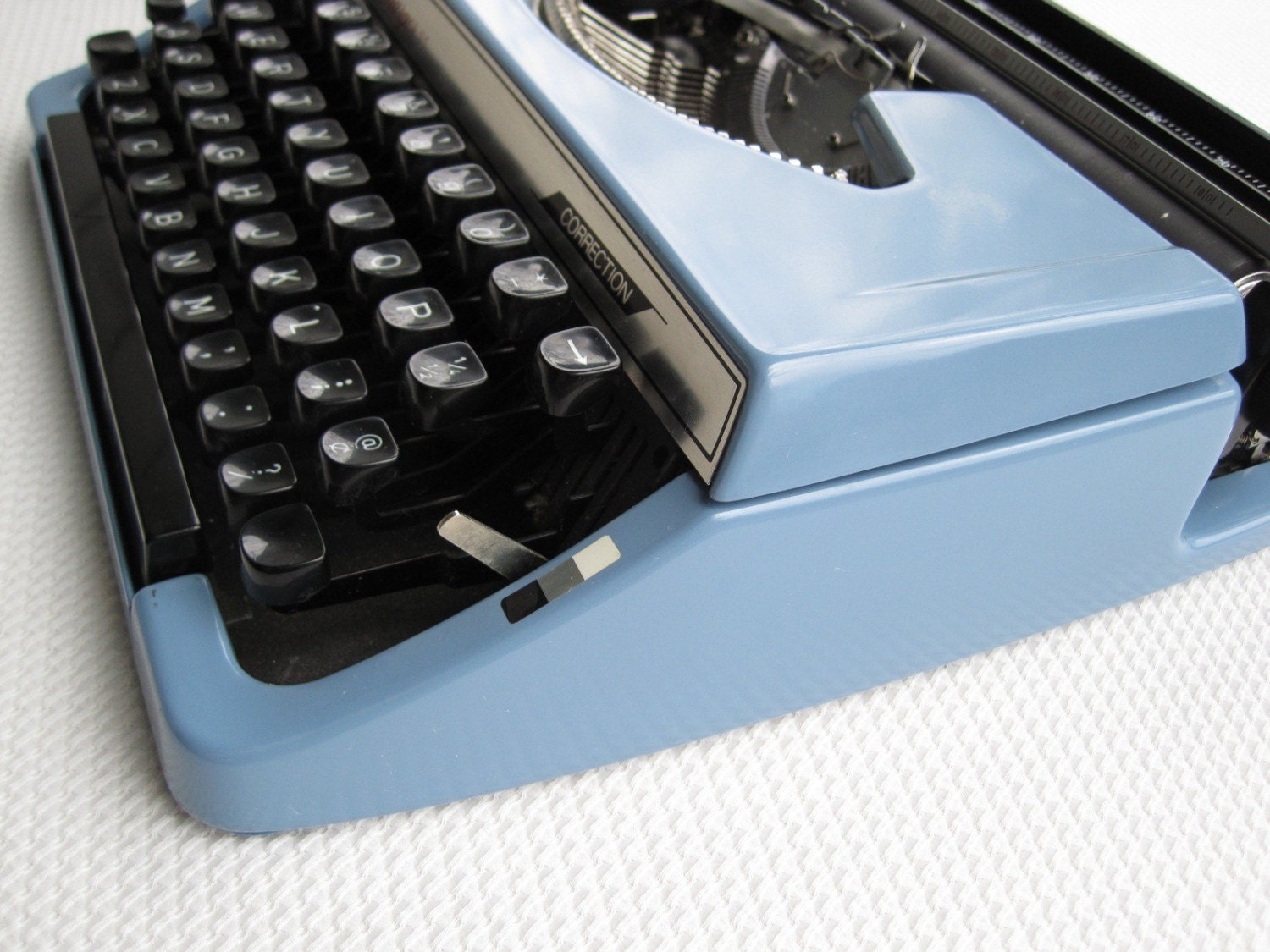 Vintage Brother Charger 11 Typewriter Light Blue