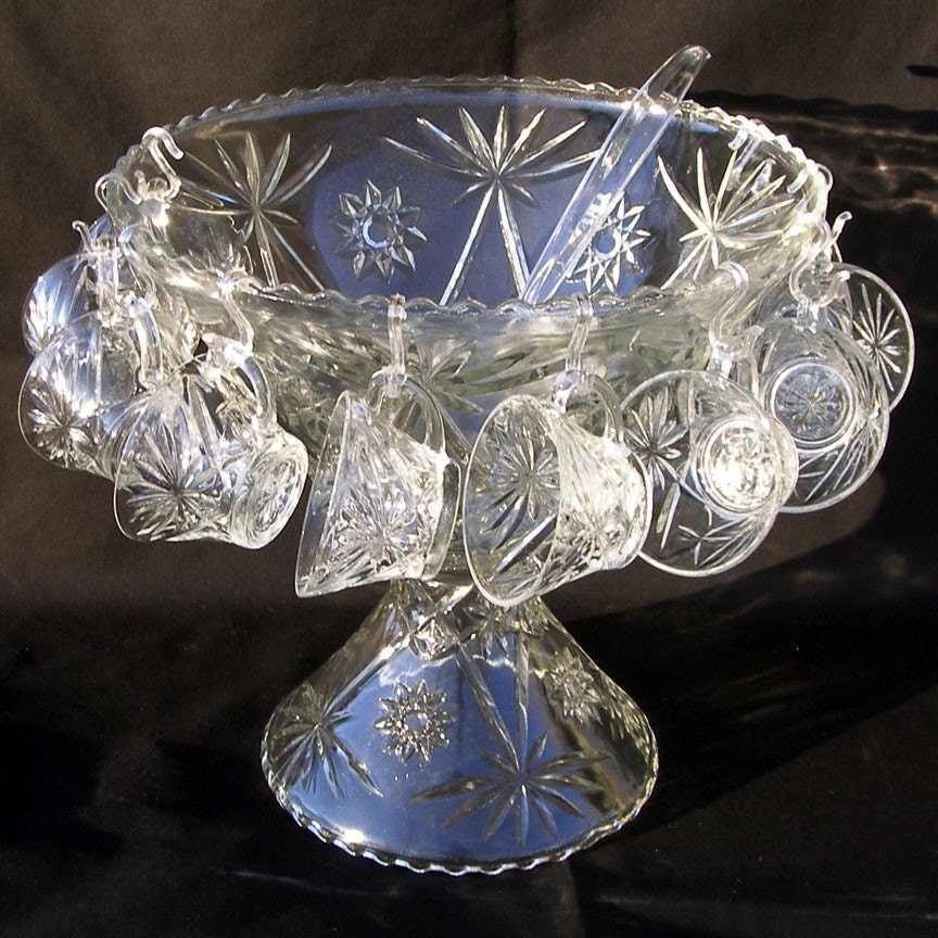 Vintage Early American Prescut Punch Bowl Set